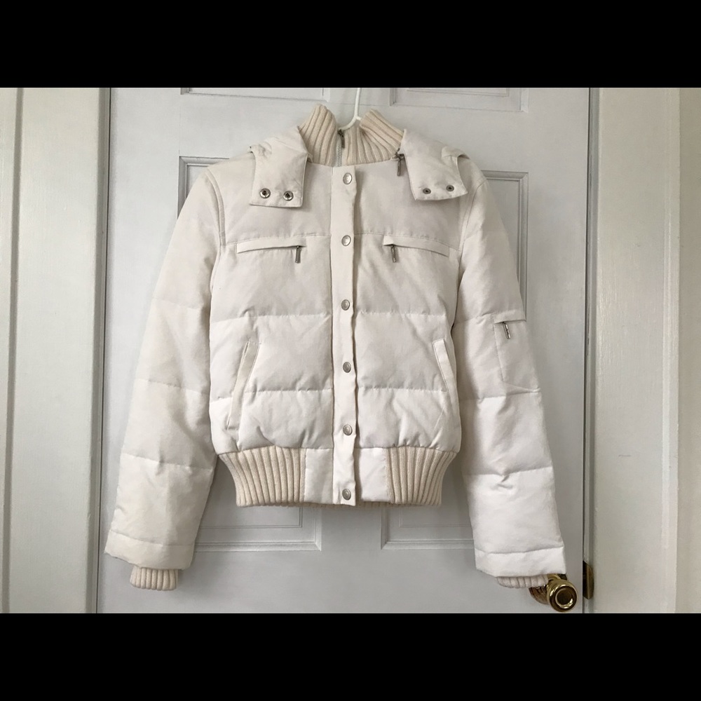 White down coat (70% down, 30% feather)